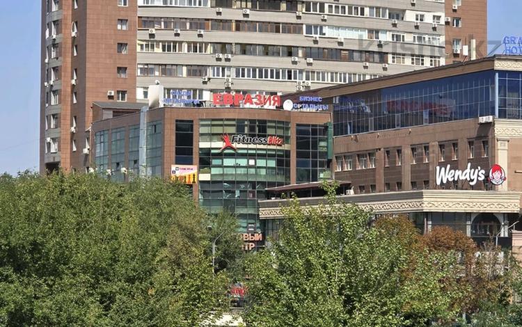 3-бөлмелі пәтер · 116.7 м² · 13/16 қабат, Самал-1 ш/а., бағасы: 120 млн ₸ в Алматы, Медеуский р-н — фото 2