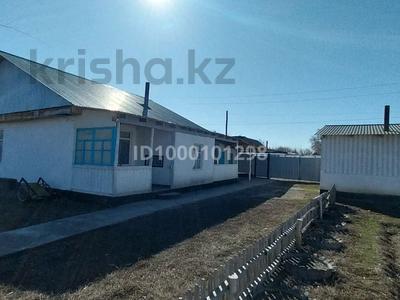 Отдельный дом · 6 комнат · 100 м² · 15 сот., Село Казахстан улица Жамбыла 9 за 12 млн 〒 в Ушарале