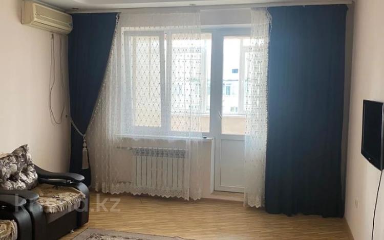 3-бөлмелі пәтер, 104 м², 9/10 қабат, мкр Аксай-1А, мкр. Аксай, бағасы: 43.5 млн 〒 в Алматы, Ауэзовский р-н — фото 2