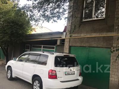 Отдельный дом · 8 комнат · 140 м² · 3 сот., Довженко 10 — Жумабаева за 71 млн 〒 в Алматы, Турксибский р-н