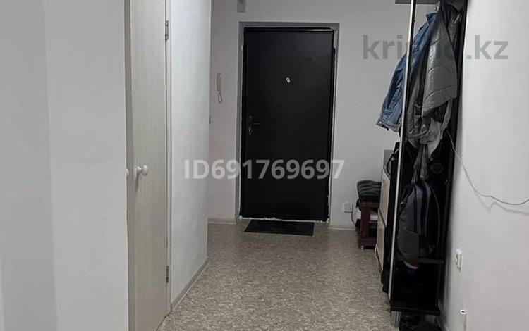 2-комнатная квартира, 83 м², 8/9 этаж, ладожская за 26.4 млн 〒 в Павлодаре — фото 11