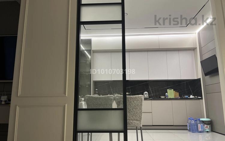 3-бөлмелі пәтер · 104 м² · 7/10 қабат, Ульяны Громовой 18, бағасы: 50 млн ₸ в Уральске — фото 2