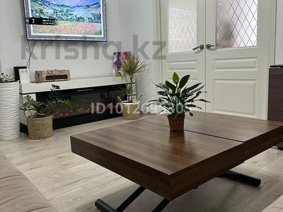 2-комнатная квартира · 53 м² · 10/11 этаж, Бузурбаева 4Б блок 2 за 380 000 ₸ в Алматы, Медеуский р-н
