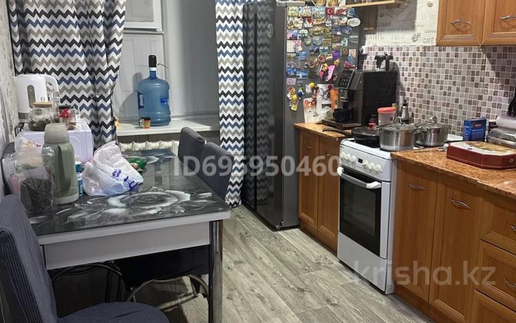 3-комнатная квартира · 63 м² · 2/5 этаж, 68 квартал — Военторг за 15.7 млн 〒 в Темиртау — фото 2