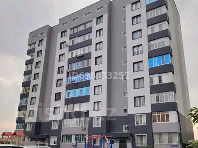 2-бөлмелі пәтер · 70.6 м² · 9/10 қабат, Сатпаева 30В — Сатпаева, бағасы: 160 000 ₸ в Таразе