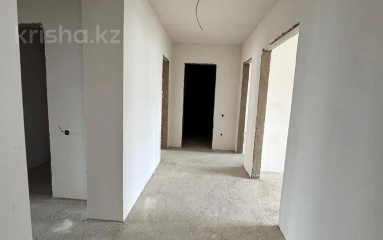 4-комнатная квартира · 110 м² · 4/5 этаж, мкр. Алтын орда 11а/1 за 37.7 млн ₸ в Актобе — фото 3