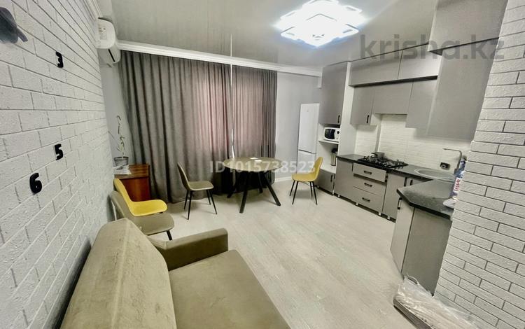 3-бөлмелі пәтер · 80 м² · 1/5 қабат, Сейфулина 2Д — 3 поросенка, бағасы: 250 000 ₸ в Конаеве — фото 2