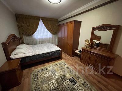 2-комнатная квартира, 70 м², Иманбаева 9 за 35 млн 〒 в Астане, р-н Байконур