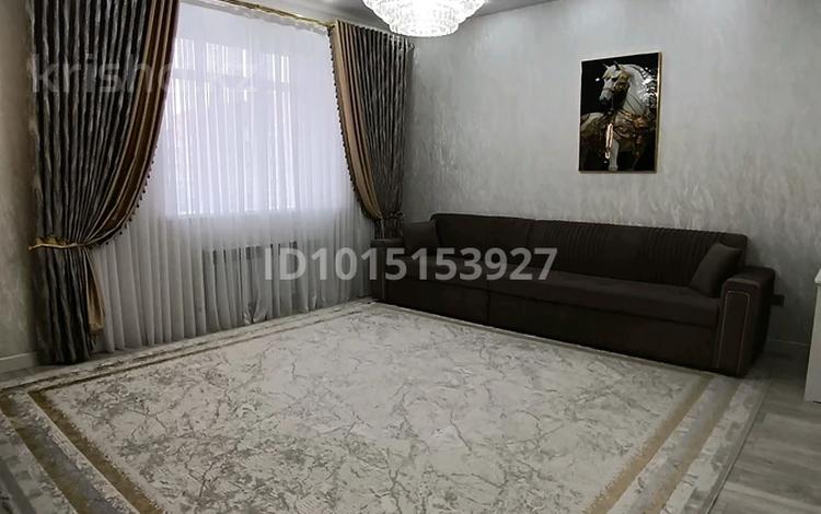 2-комнатная квартира · 73.8 м² · 3/5 этаж, мкр. Алтын орда 351 за 32.5 млн ₸ в Актобе — фото 2
