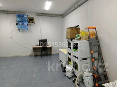1-бөлмелі пәтер · 40 м² · 1/9 қабат, Райымбек Батыр 277, бағасы: 7 млн ₸ в 