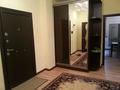 2-комнатная квартира, 75 м², 2/9 этаж помесячно, Валиханова 21 за 260 000 〒 в Атырау — фото 4