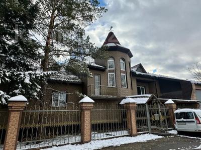 Отдельный дом · 9 комнат · 491 м² · 15.2 сот., Дружбы 21 за 105 млн 〒 в Усть-Каменогорске