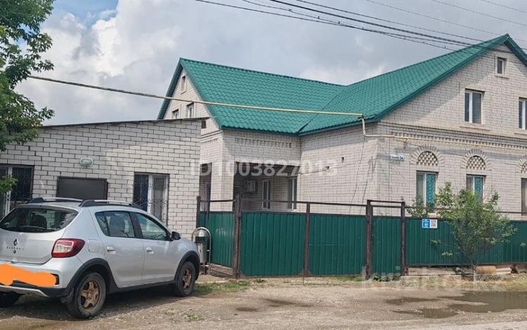 Отдельный дом · 6 комнат · 300 м² · 16 сот., Дина Нурпеисова — Мухтар ауезова за 75 млн ₸ в Актобе, мкр Москва — фото 2
