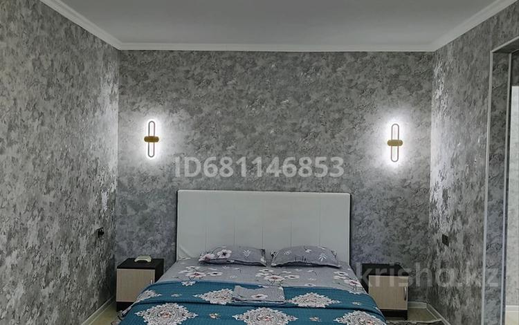 1-бөлмелі пәтер · 32 м² · 2/5 қабат, Центр — Сатпаева, бағасы: 13 000 ₸ — фото 56