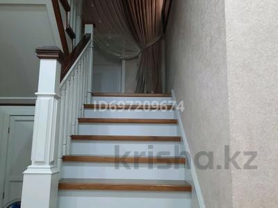 Жеке үй · 6 бөлме · 230 м², мкр Астана, Район старый аэропорт 10/1 — Алмалы, бағасы: 70 000 〒 в Уральске