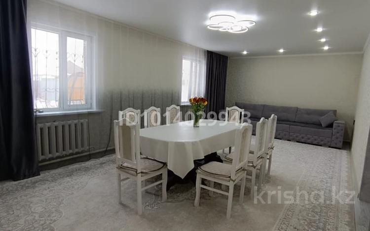 Отдельный дом · 5 комнат · 187 м² · 10 сот., Микрорайон Восточный 92 — Треугольник по сарыкольской трассе за 93 млн ₸ в Затобольске (Тобыле) — фото 2