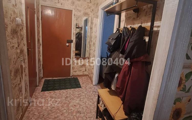 1-бөлмелі пәтер · 34.9 м² · 4/6 қабат, Октябрьская, бағасы: 5 млн ₸ в Аксу — фото 2