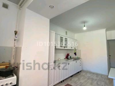 2-бөлмелі пәтер · 58 м² · 1/7 қабат, Алтын орда ш/а., бағасы: 21 млн ₸ в Актобе, мкр. Алтын орда