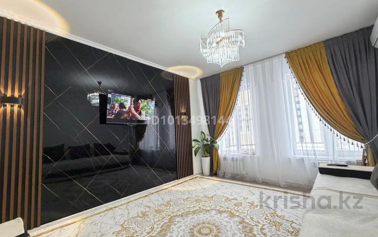 3-бөлмелі пәтер · 90 м² · 8/20 қабат, Аднан Мендерес 2, бағасы: 360 000 ₸ в Туркестане — фото 2
