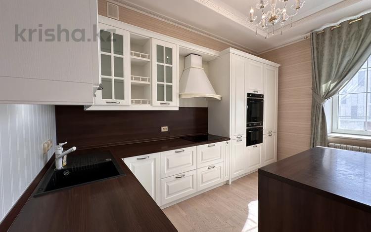 5-комнатная квартира · 212 м² · 2/4 этаж, Сарыкенгир 1-7 за 130 млн ₸ в Астане, Сарыарка р-н — фото 2