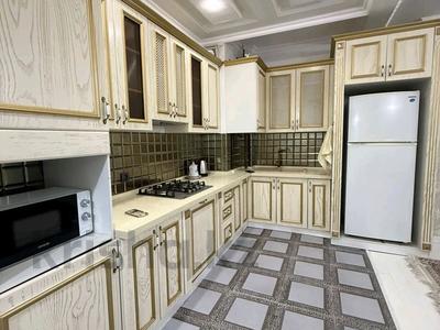 2-комнатная квартира · 70 м² · 4/12 этаж, Астана 16 за 15 000 ₸ в Шымкенте, Каратауский р-н