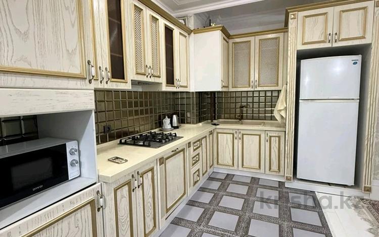 2-комнатная квартира · 70 м² · 4/12 этаж, Астана 16 за 15 000 ₸ в Шымкенте, Каратауский р-н — фото 8