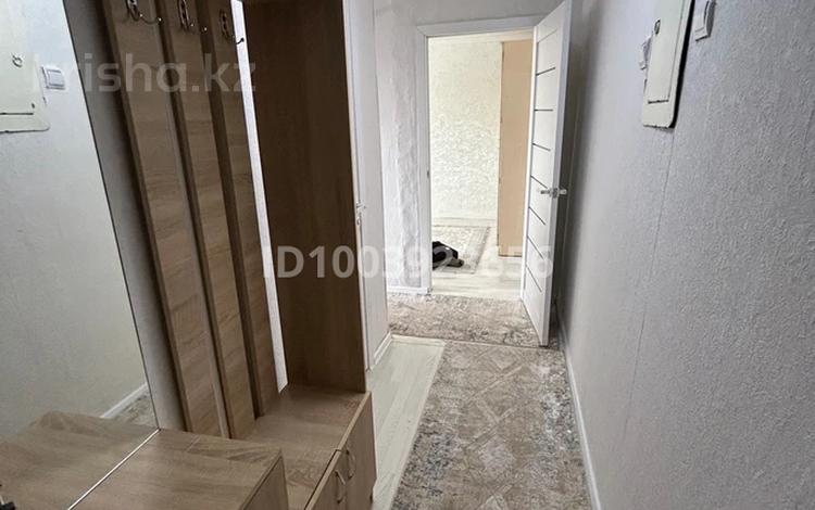 1-комнатная квартира · 36.8 м² · 5/5 этаж, Ауезова 30 за 12 млн 〒 в  — фото 2