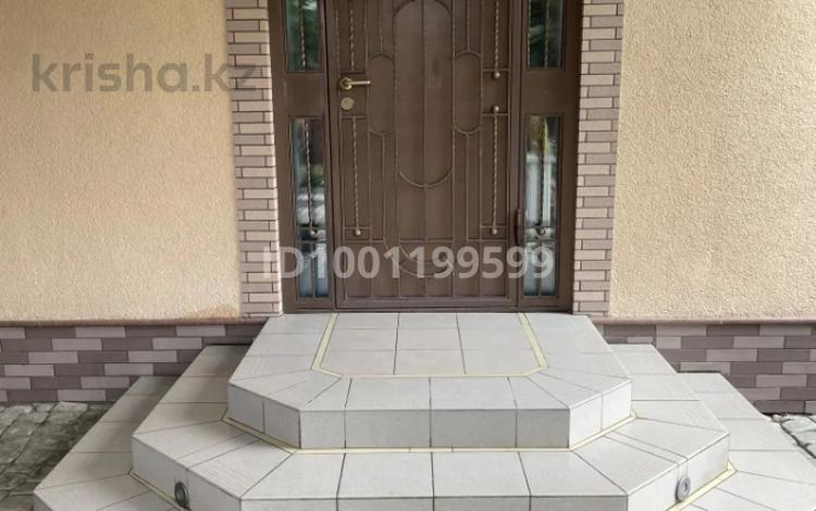 Жеке үй · 6 бөлме · 350 м² · 42.6 жүзд., Бауырластар, Алмат самырат 53, бағасы: 175 млн ₸ в Актобе, жилой массив Бауырластар — фото 32