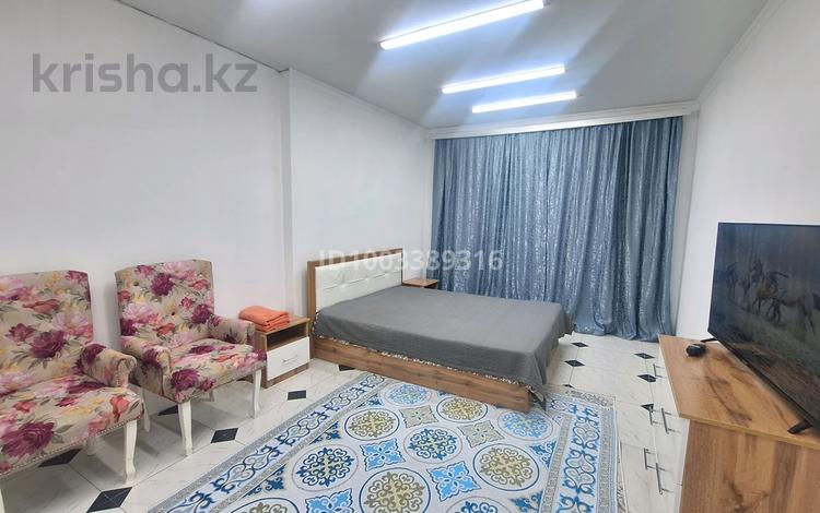 2-бөлмелі пәтер · 60 м² · 1/10 қабат, Шұғыла ш/а., Жунисова — Жунисова- Толе би, бағасы: 17 000 ₸ в Алматы, Наурызбайский р-н — фото 2