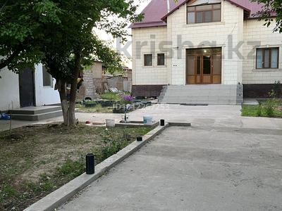 Отдельный дом · 8 комнат · 300 м² · 8 сот., мкр Самал-3 25 за 81 млн 〒 в Шымкенте, Абайский р-н