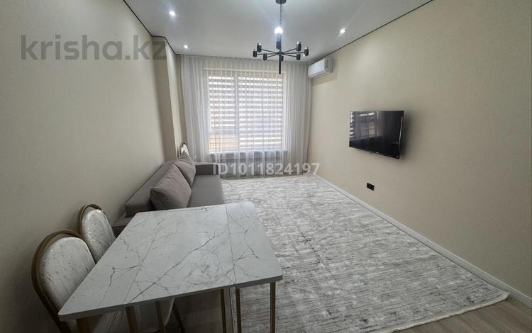 2-бөлмелі пәтер · 45 м² · 1/16 қабат, ул. Утеген батыра 11Дк10, бағасы: 320 000 ₸ в Алматы, Ауэзовский р-н — фото 2