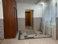 Отдельный дом · 6 комнат · 250 м² · 10 сот., Гусмана Косанова 72 — Репина за 49 млн ₸ в Семее — фото 3