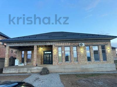 Отдельный дом · 6 комнат · 220 м² · 8 сот., мкр Ынтымак — Ұялы 40 за 50 млн ₸ в Шымкенте, Абайский р-н