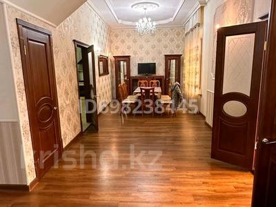 Жеке үй · 5 бөлме · 230 м² · 2 жүзд., А. Кайдарова 8, бағасы: 2 млн ₸ в Астане, Алматы р-н