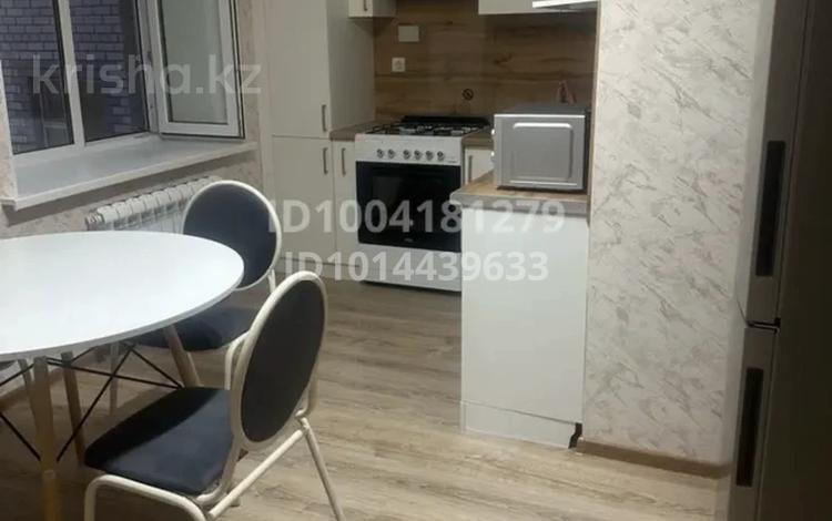 1 комната · 50 м² · 3/5 этаж, мкр. Зачаганск пгт за 60 000 ₸ в Уральске — фото 2