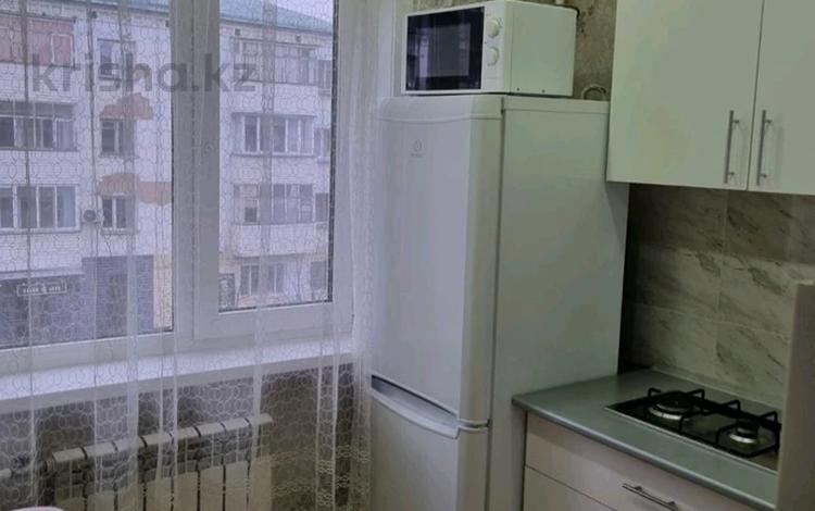 1-комнатная квартира · 35 м² · 3/5 этаж, Букетова 51 за 150 000 ₸ в Петропавловске — фото 2