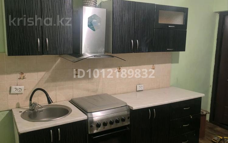 4-бөлмелі пәтер · 58 м² · 1 қабат, Альмерек 13 — Мкр.жайлау, бағасы: 200 000 ₸ в Туздыбастау (Калинино) — фото 2