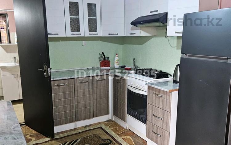 Үйдің бір бөлігі · 3 бөлме · 55 м² · 2 жүзд., Садовая 18 микр 104 — Кунаева, бағасы: 160 000 ₸ в Конаеве — фото 2
