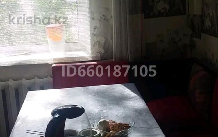 2-комнатная квартира · 50 м² · 3/9 этаж, Майкудук, Восток-1 12 за 15.2 млн ₸ в Караганде, Алихана Бокейханова р-н — фото 2