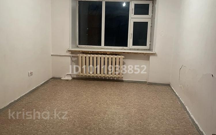 1-бөлмелі пәтер · 18 м² · 5/5 қабат, Дукенулы 21/1 — рынок Асем, бағасы: 10.5 млн ₸ в Астане, Сарыарка р-н — фото 2