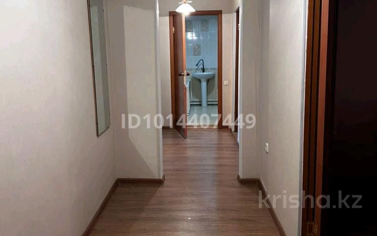 4-бөлмелі пәтер · 82 м² · 2/5 қабат, 4 микрорайон 16, бағасы: 180 000 ₸ в Абай — фото 2