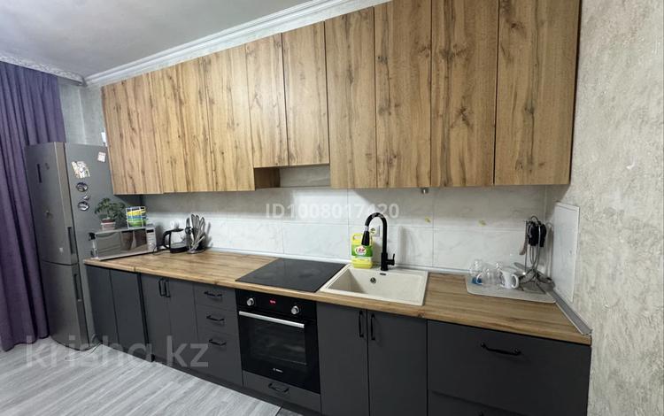 1-комнатная квартира · 64 м² · 7/16 этаж, мкр Шугыла, Жуалы 12 за 220 000 ₸ в Алматы, Наурызбайский р-н — фото 3