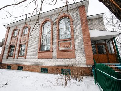 Отдельный дом · 5 комнат · 360 м² · , Гоголя 13 — Гоголя - Фрунзе возле 16 школы за 180 млн ₸ в Семее