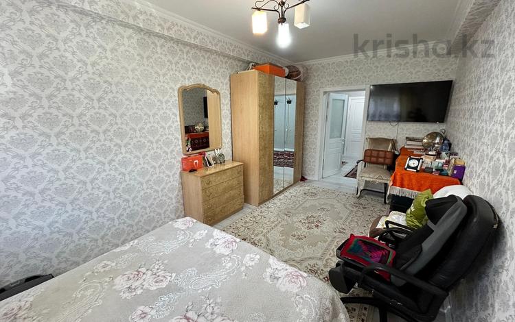 4-бөлмелі пәтер · 170 м² · 2/3 қабат, Голубые пруды ш/а., бағасы: 46 млн ₸ в Караганде, Алихана Бокейханова р-н — фото 2