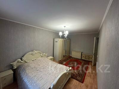 Аренда квартир в Алматы: 3-комнатная квартира · 68 м² · 3/5 этаж, Назарбаева 189/1 — Сатпаева за 350 000 〒 3-комнатная квартира · 68 м² · 3/5 этаж, Назарбаева 189/1 — Сатпаева за 350 000 〒 в Алматы, Бостандыкский р-н
