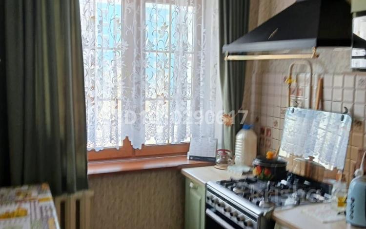 3-комнатная квартира · 62 м² · 5/5 этаж, Микрорайон Южный, Чкалова 6 — Педагогический колледж за 23.5 млн 〒 в Костанае — фото 5