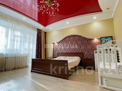 4-комнатная квартира · 141 м² · 2/5 этаж, мкр. Алтын орда, Мангилик ел 5/3 — Напротив НИШ - 2-ой этаж, локация топ, срочно за 59.9 млн ₸ в Актобе