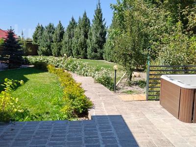 Отдельный дом · 7 комнат · 500 м², мкр Ерменсай 117 за 3.8 млн 〒 в Алматы, Бостандыкский р-н