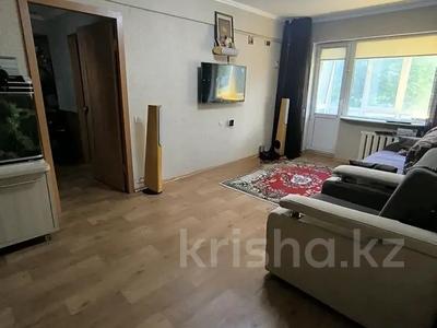 3-комнатная квартира · 56 м² · 2/5 этаж, Бурова 17 за 21.5 млн ₸ в Усть-Каменогорске