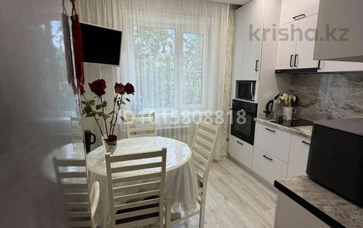 1-комнатная квартира · 34 м² · 3/9 этаж, Камзина 74 — Камзина - Шевченко за 23 млн ₸ в Павлодаре — фото 2